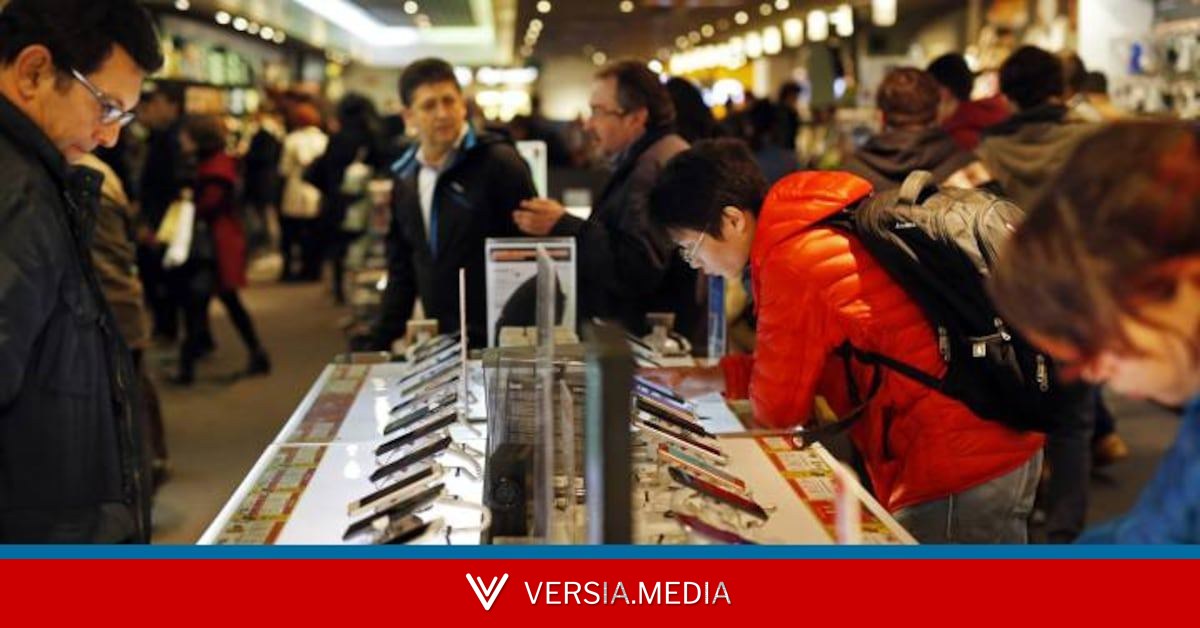 Consumo da la razón a los clientes de Fnac que compraron un móvil 575 euros más barato por un error — World News | Versia.media
