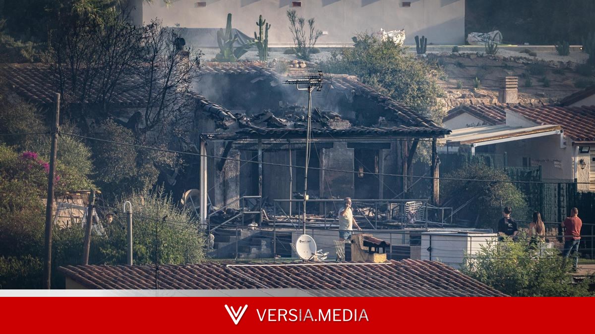 El incendio en Girona quema 2.200 hectáreas y alcanza algunas casas en Calonge durante la noche