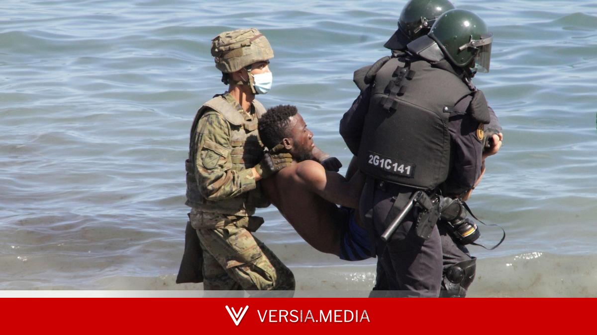La sentencia del Supremo acaba con años de devoluciones en caliente por mar: “Dejamos de hacerlas a la espera de órdenes de Madrid”