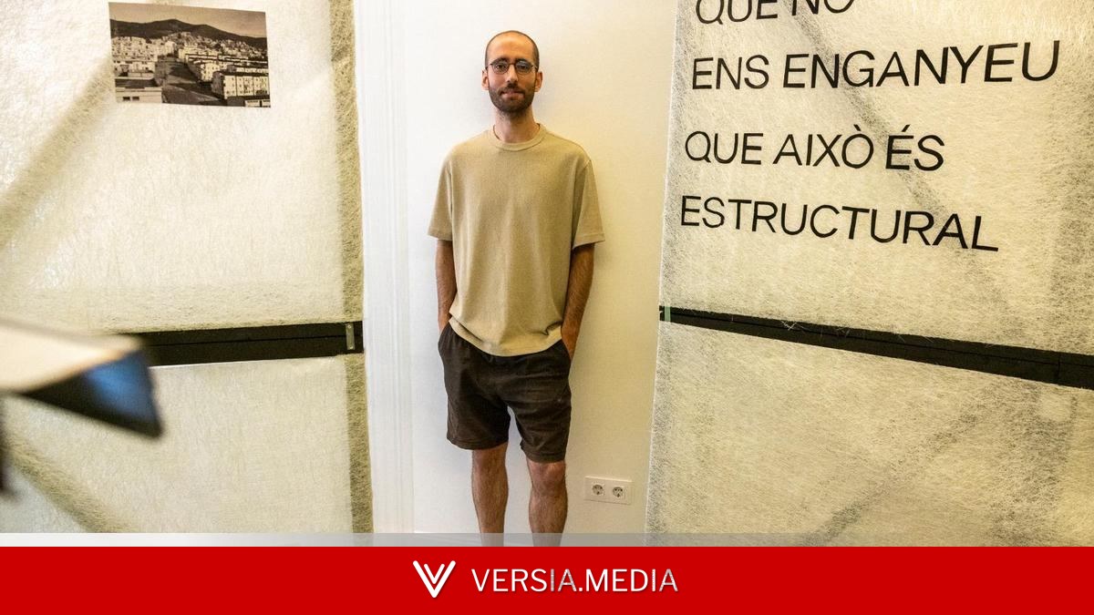 Un piso turístico ilegal acoge una exposición sobre la crisis de vivienda: “Aunque los prohíban, no desaparecerán”